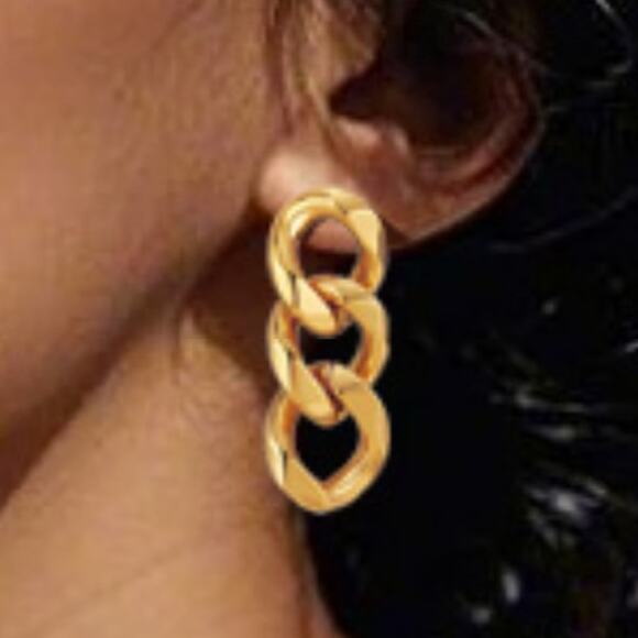 Chunky Gold Chain Link Earrings - Picture 2 of 2